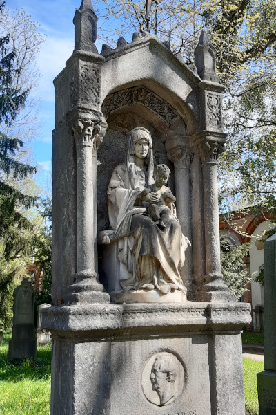 Luogo insolito a Monaco di Baviera Tomba nell'Alter Südfriedhof