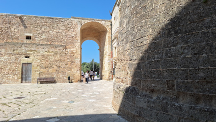 On the road in Puglia Otranto porta di accesso alla città