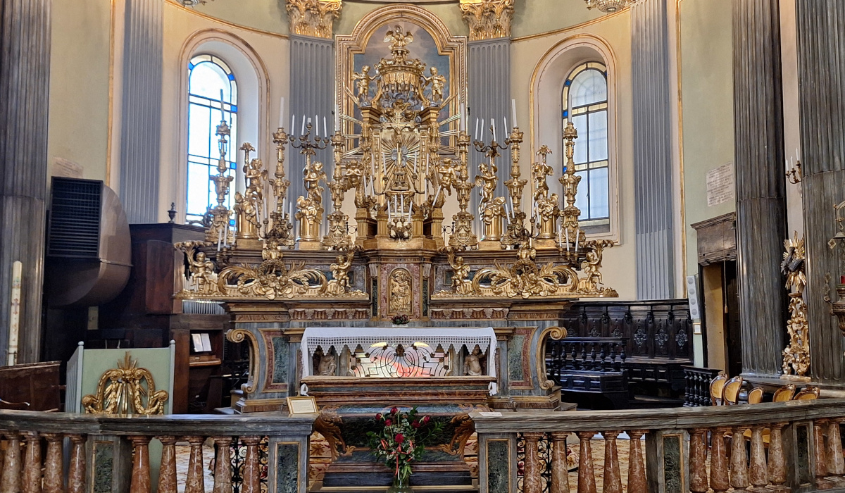 Visita guidata a Torino altare della Chiesa dello Spirito Santo