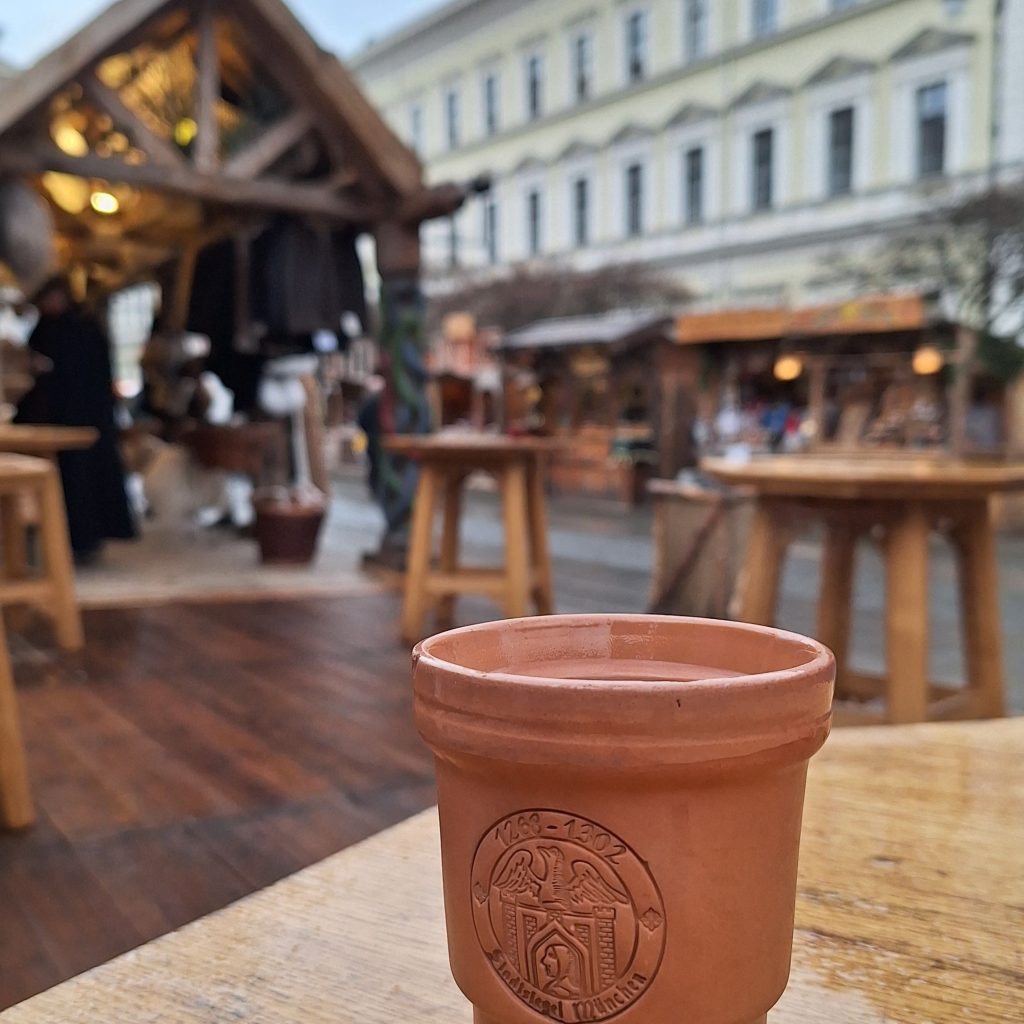 Mercatino natalizio medievale a Monaco di Baviera