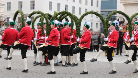 Danza dei bottai un momento di esibizione