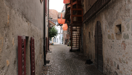 Visitare Murten vicolo medievale